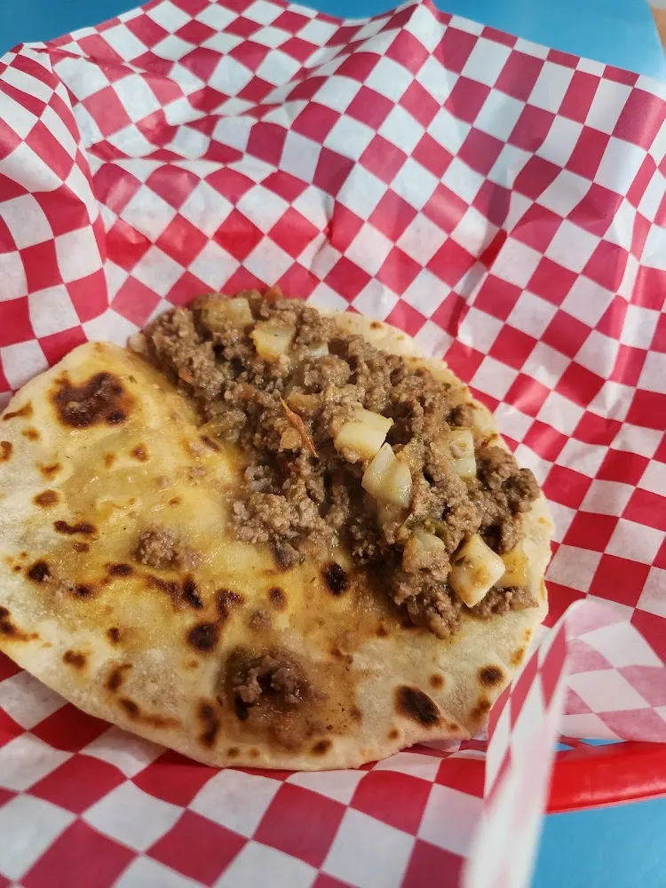 Taco de Picadillo Es Carne de Res Molida Con Papas